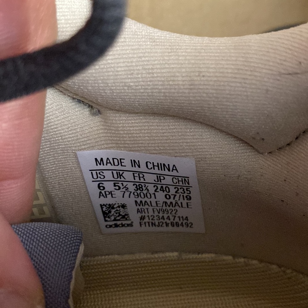 Yeezy 700 size 6 - Picture 6 of 6